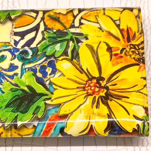 Very Rare Gorgeous Unigue New/Unused Dolce Gabana Flower Design Polished Tri-Fol - Picture 14 of 15